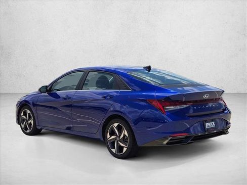 Used 2021 Hyundai Elantra Limited FWD image 8