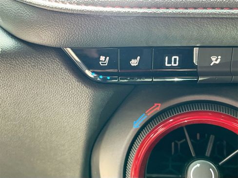 Used 2024 Chevrolet Blazer RS w/ Enhanced Convenience Package image 21