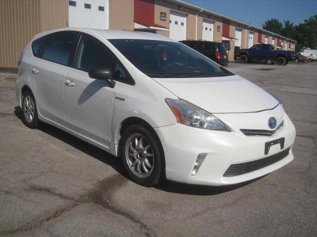 Used 2012 Toyota Prius V Three FWD image 3