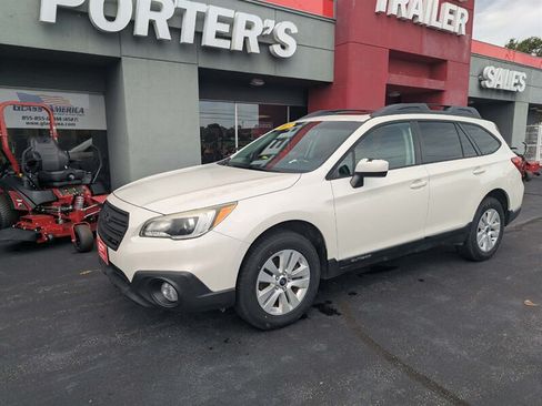 Used 2015 Subaru Outback 2.5i Premium AWD/4WD image 5