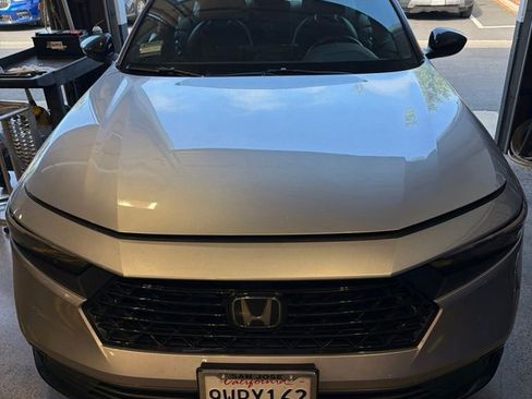 Used 2025 Honda Accord Sport image 1