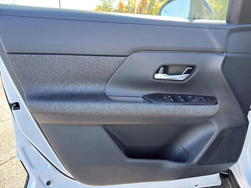 New 2026 Nissan Kicks SV w/ SV Premium Package image 13