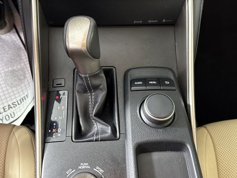 Used 2015 Lexus IS 250 RWD image 21