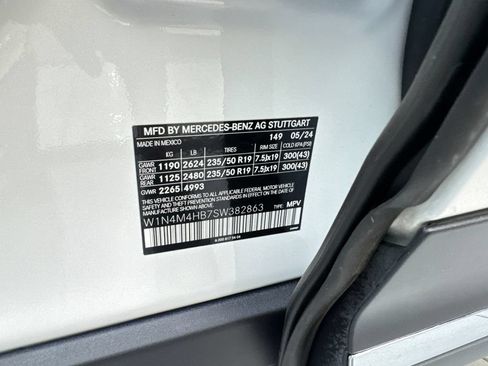 Used 2025 Mercedes-Benz GLB 250 4MATIC image 87