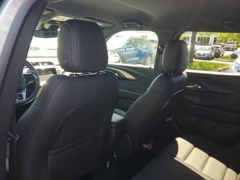 Certified 2023 Chevrolet TrailBlazer ACTIV w/ Technology Package FWD image 9