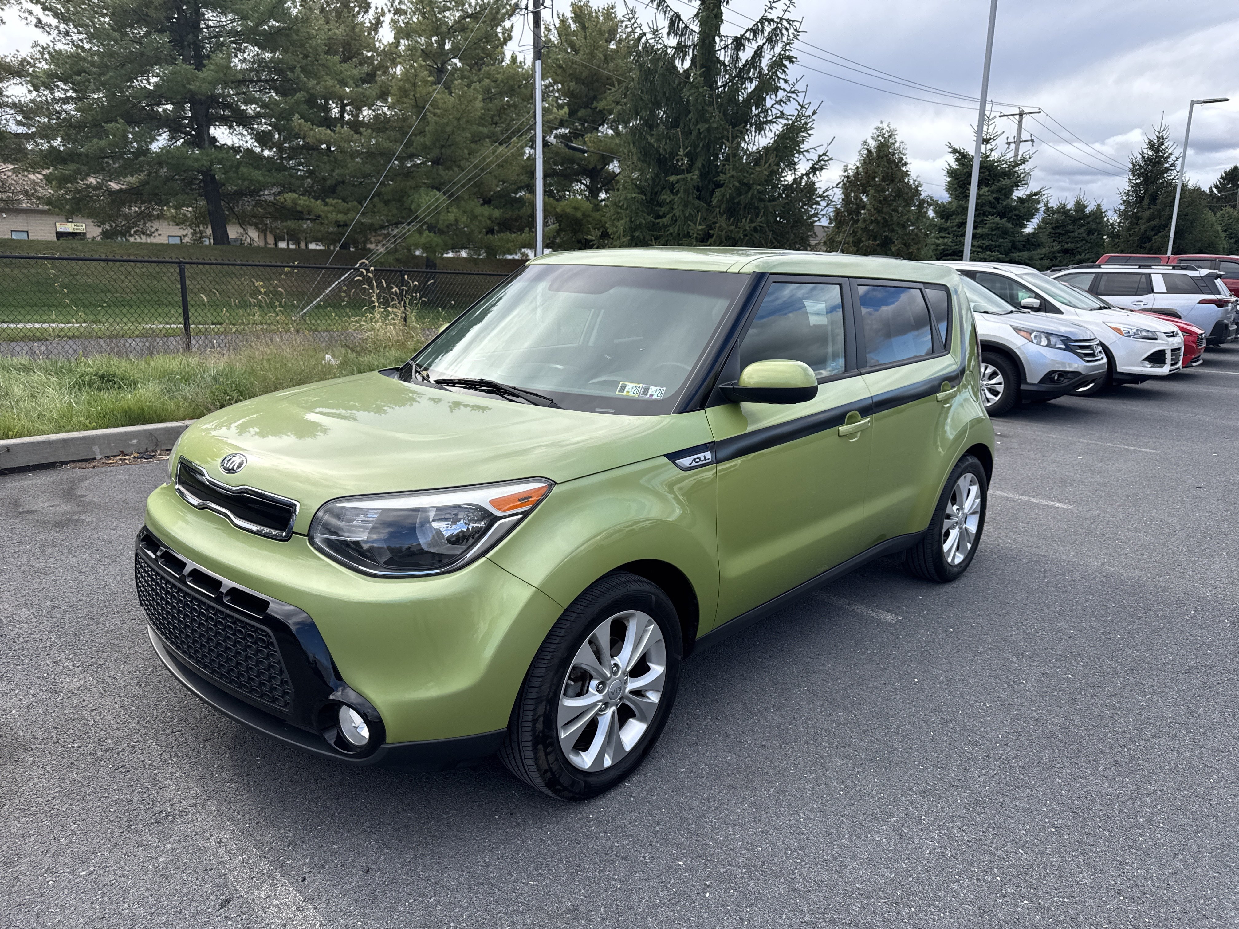 Used 2016 Kia Soul + FWD image 23