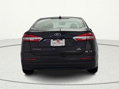 Used 2020 Ford Fusion SE image 7