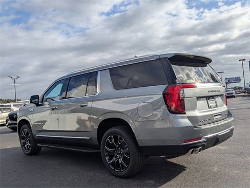 New 2026 GMC Yukon XL Denali image 6