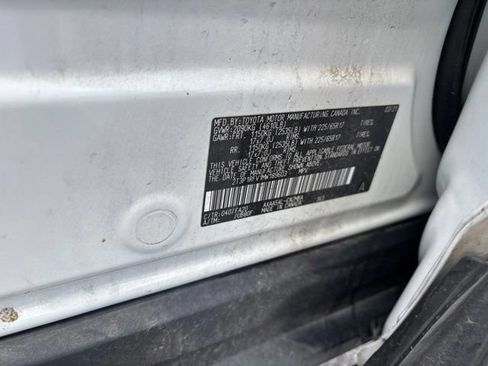 Used 2021 Toyota RAV4 XLE AWD/4WD image 35