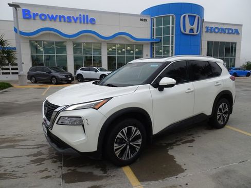 Used 2021 Nissan Rogue SV w/ Premium Package FWD image 1
