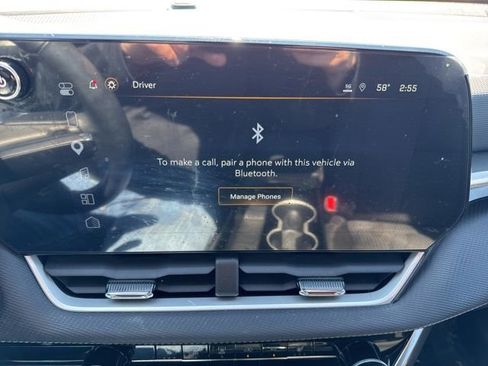 Used 2025 Chevrolet Equinox LT FWD image 39