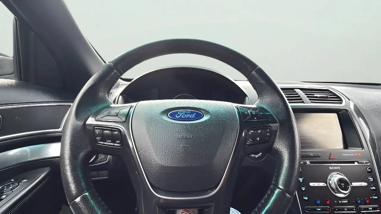 Used 2016 Ford Explorer Limited AWD/4WD image 19