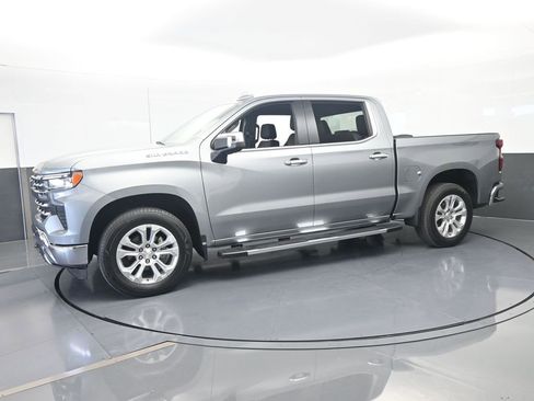 Used 2024 Chevrolet Silverado 1500 LTZ RWD image 2
