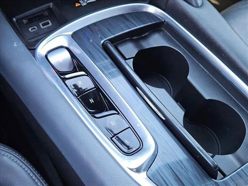 Used 2022 Buick Enclave Premium image 12