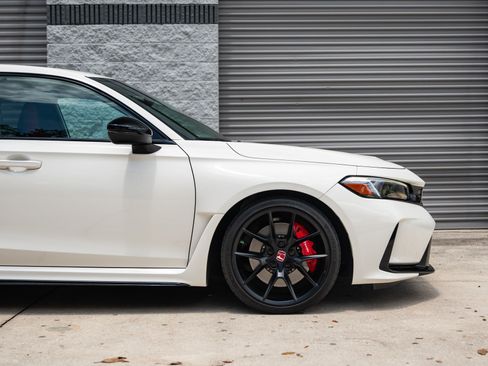 Used 2025 Honda Civic Type R image 21