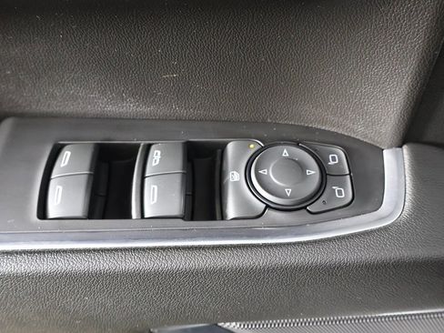 Used 2023 Chevrolet Silverado 1500 LT image 32