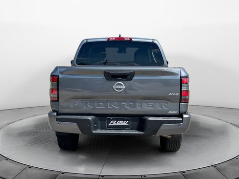 Used 2025 Nissan Frontier SV AWD/4WD image 6