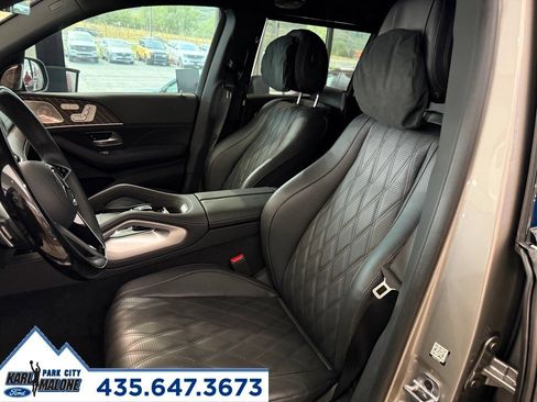 Used 2025 Mercedes-Benz Maybach GLS 600 4MATIC image 16