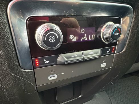 Used 2023 GMC Yukon Denali AWD/4WD image 31