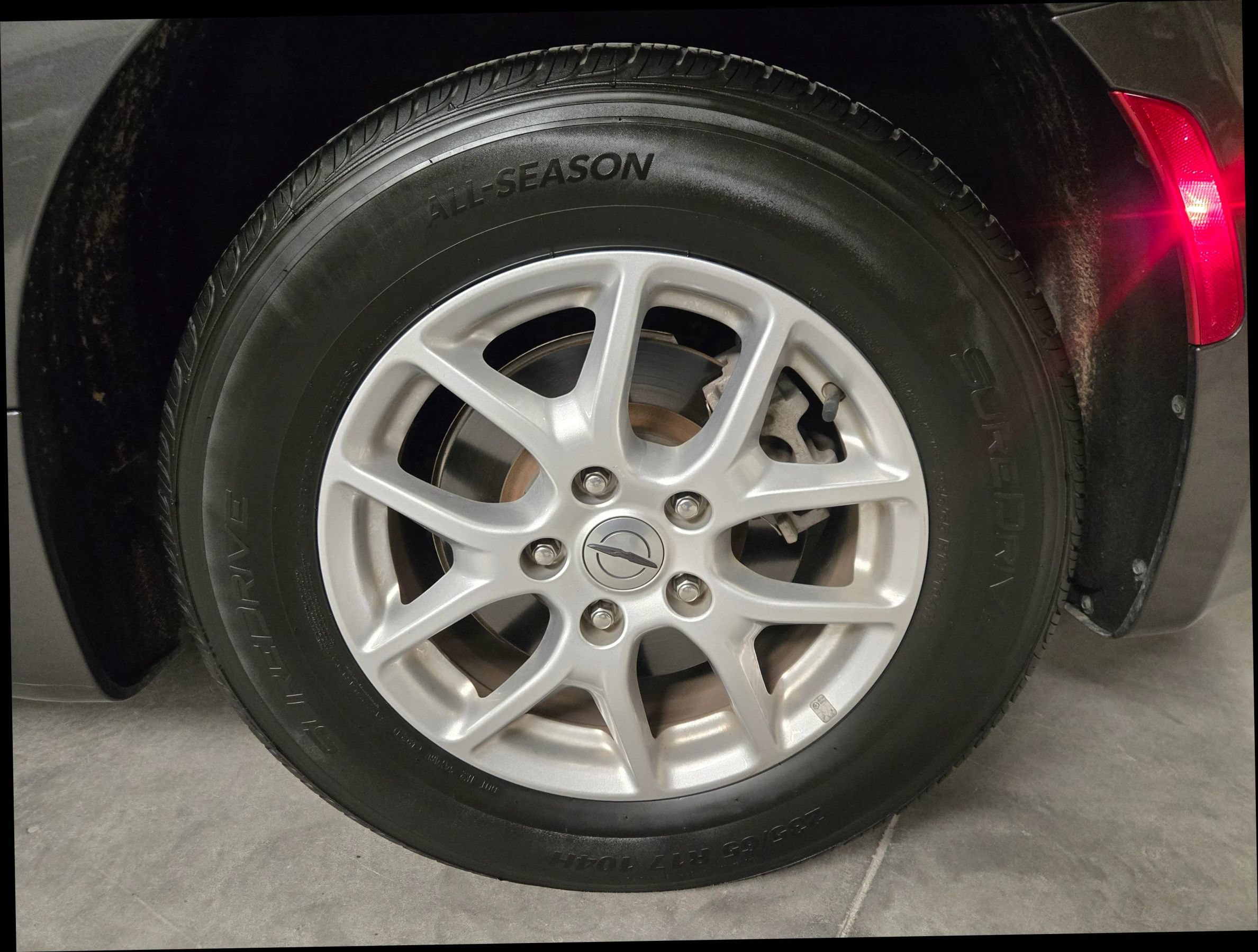 Used 2023 Chrysler Pacifica Touring-L FWD image 22