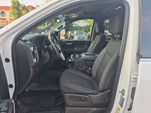 Used 2022 GMC Sierra 2500 SLE w/ SLE Value Package; AWD/4WD image 11