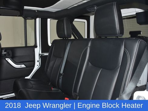 Used 2018 Jeep Wrangler Unlimited Rubicon w/ Cold Weather Group AWD/4WD image 24