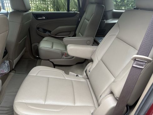 Certified 2019 GMC Yukon SLT w/ Premium Edition image 9