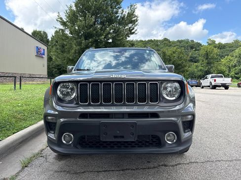 Used 2021 Jeep Renegade Latitude AWD/4WD image 2