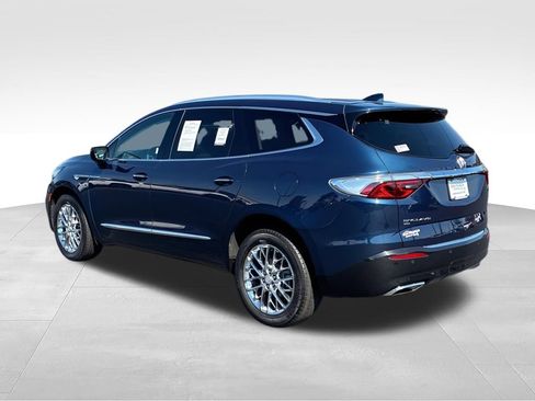 Used 2023 Buick Enclave Essence w/ Trailering Package, 5000 lbs. AWD/4WD image 6