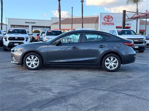 Used 2016 MAZDA MAZDA3 i Sport image 9