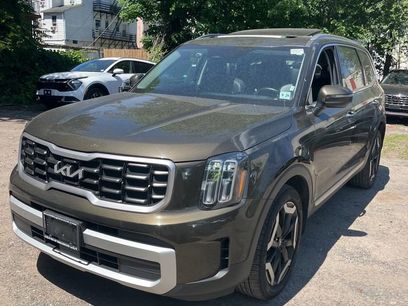 Certified 2024 Kia Telluride S w/ S Sunroof Package