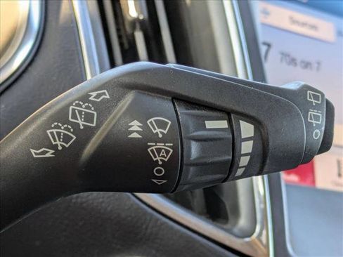 Used 2019 Ford Edge Titanium w/ Cold Weather Package image 13