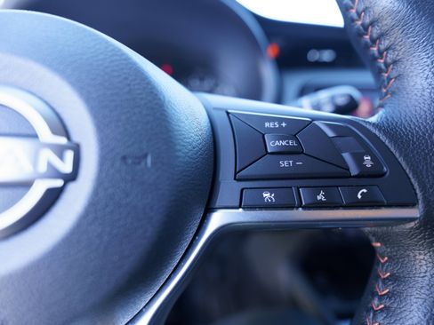 Used 2023 Nissan Kicks SR image 19