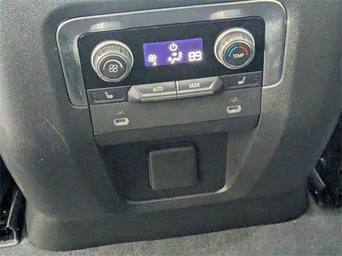 Certified 2022 Chevrolet Suburban High Country w/ Max Trailering Package image 28