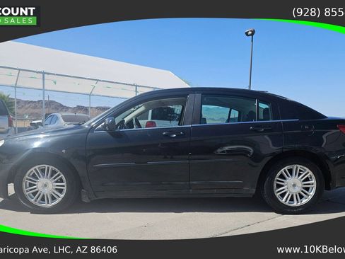 Used 2007 Chrysler Sebring Touring FWD image 4
