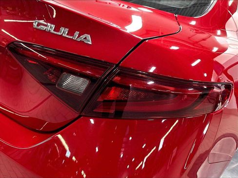 Used 2022 Alfa Romeo Giulia Sprint RWD image 34