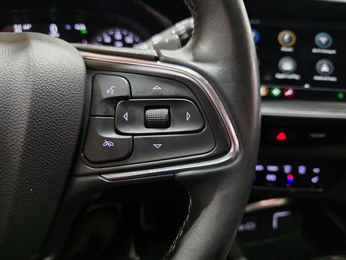 Used 2023 Buick Envision Essence w/ Sport Touring Package image 27