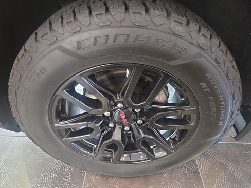 Used 2021 GMC Sierra 1500 Elevation image 11