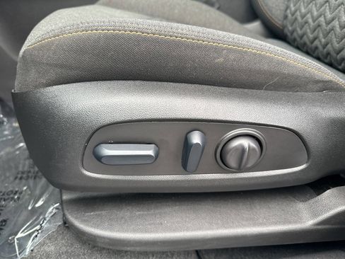 Used 2024 Chevrolet Equinox LT w/ LPO, Floor Liner Package image 17