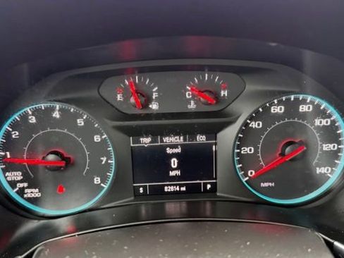 Used 2018 Chevrolet Equinox LT image 16