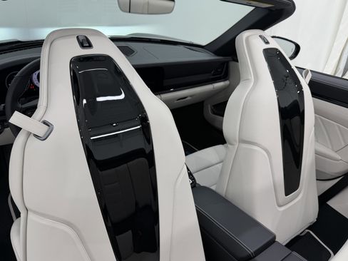 New 2026 Porsche 911 Carrera S image 24