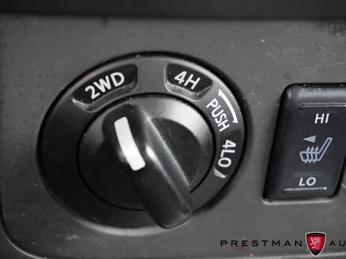 Used 2021 Nissan Frontier PRO-4X w/ Pro-4x Utility Package image 41