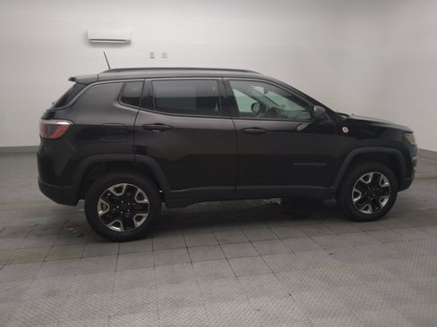Used 2017 Jeep Compass Trailhawk w/ Leather Interior Group AWD/4WD image 10