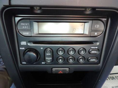 Used 2004 Nissan Frontier XE w/ (VTP) Value Truck Pkg RWD image 23
