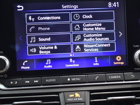 Used 2025 Nissan Altima 2.5 SV image 25