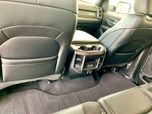 Used 2025 RAM 1500 Laramie AWD/4WD image 22