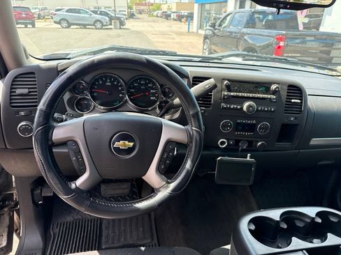 Used 2011 Chevrolet Silverado 1500 LT w/ All-Star Edition AWD/4WD image 19