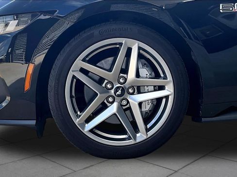 Used 2024 Ford Mustang GT RWD image 11