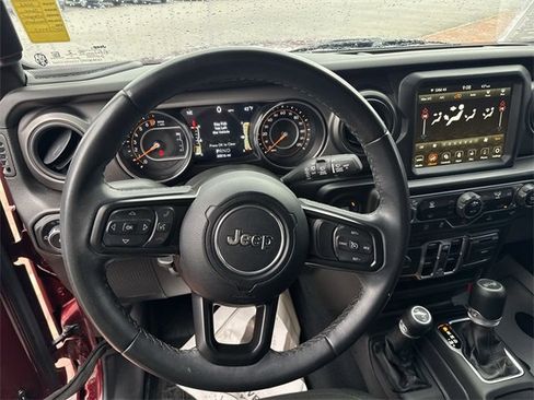 Used 2022 Jeep Wrangler Unlimited Willys image 13