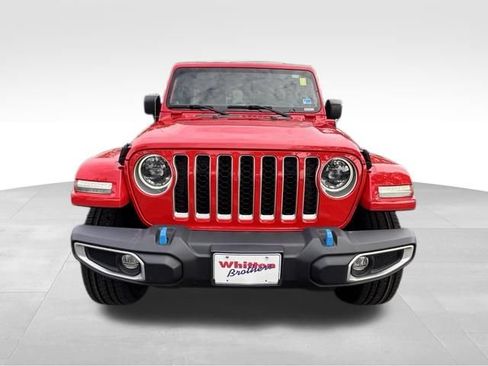 Used 2023 Jeep Wrangler Unlimited Sahara w/ Cold Weather Group AWD/4WD image 12